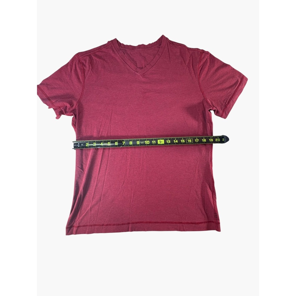 Lululemon V-Neck T-Shirt Mens M Burgundy Excellent Heathered Short Sleeve Tee - Picture 4 of 9